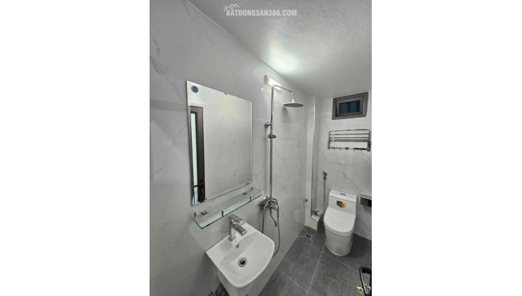 Bán nhà Ngọc Lâm, Hồng Tiến, Long Biên. 51m² x 5 tầng 2 thoáng. Dưới 7.5 tỷ